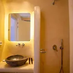 Katikies Ftelia Mykonos * Pánormosz Mikónu